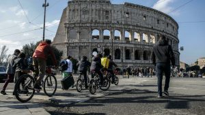 blocco del traffico a Roma. domenica ecologica nella fascia verde